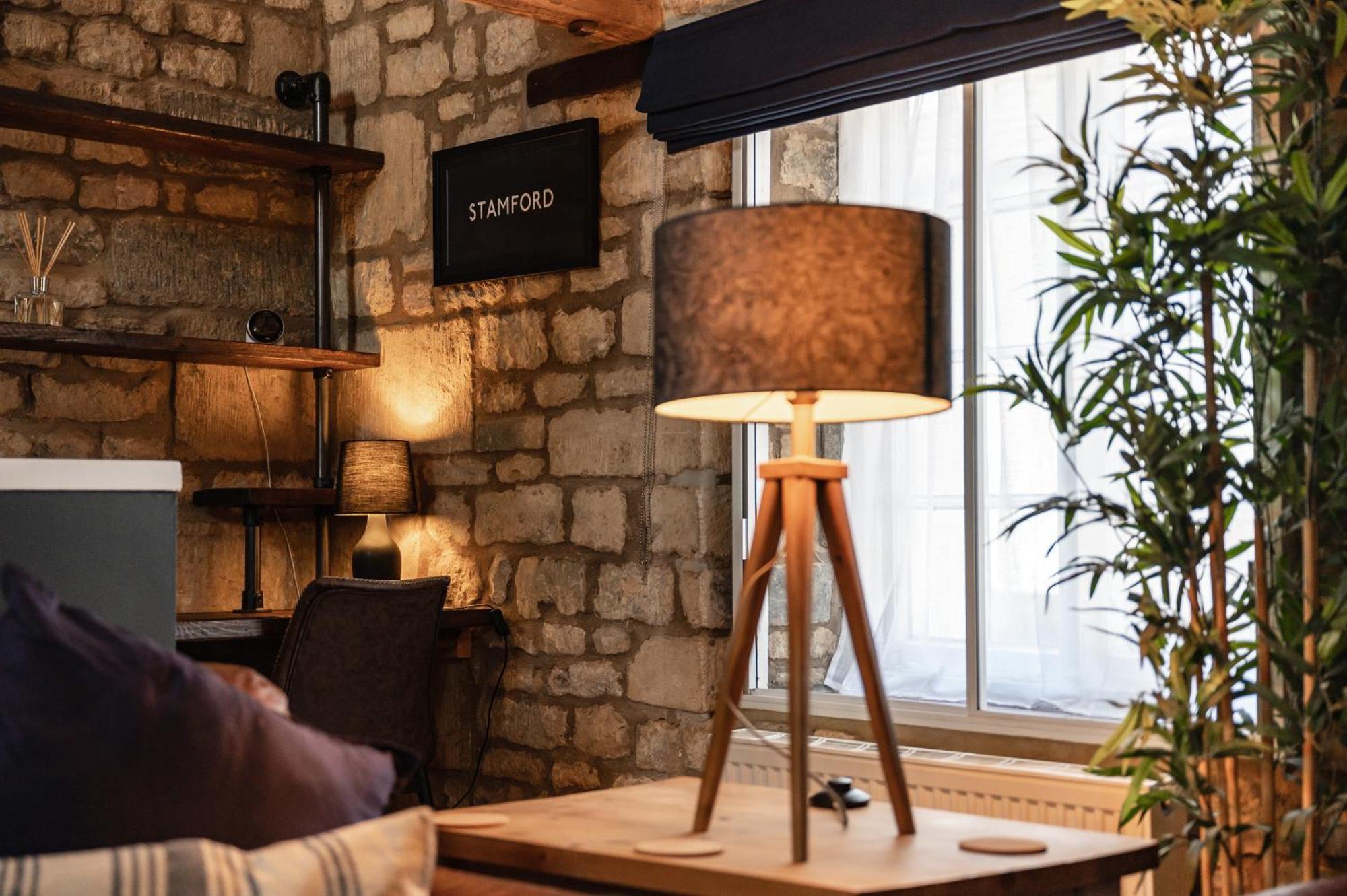 Luxury Town Centre Loft Apartment In Converted Granary Stamford Buitenkant foto