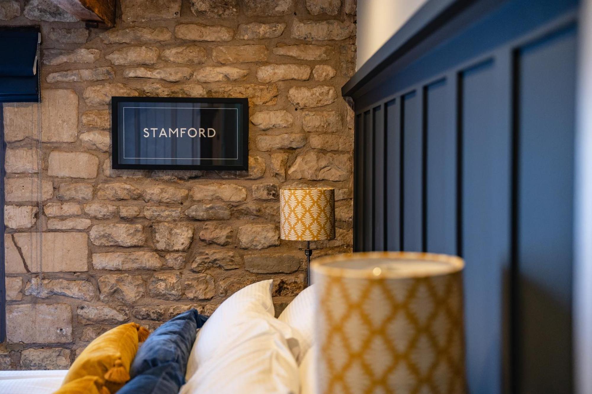 Luxury Town Centre Loft Apartment In Converted Granary Stamford Buitenkant foto