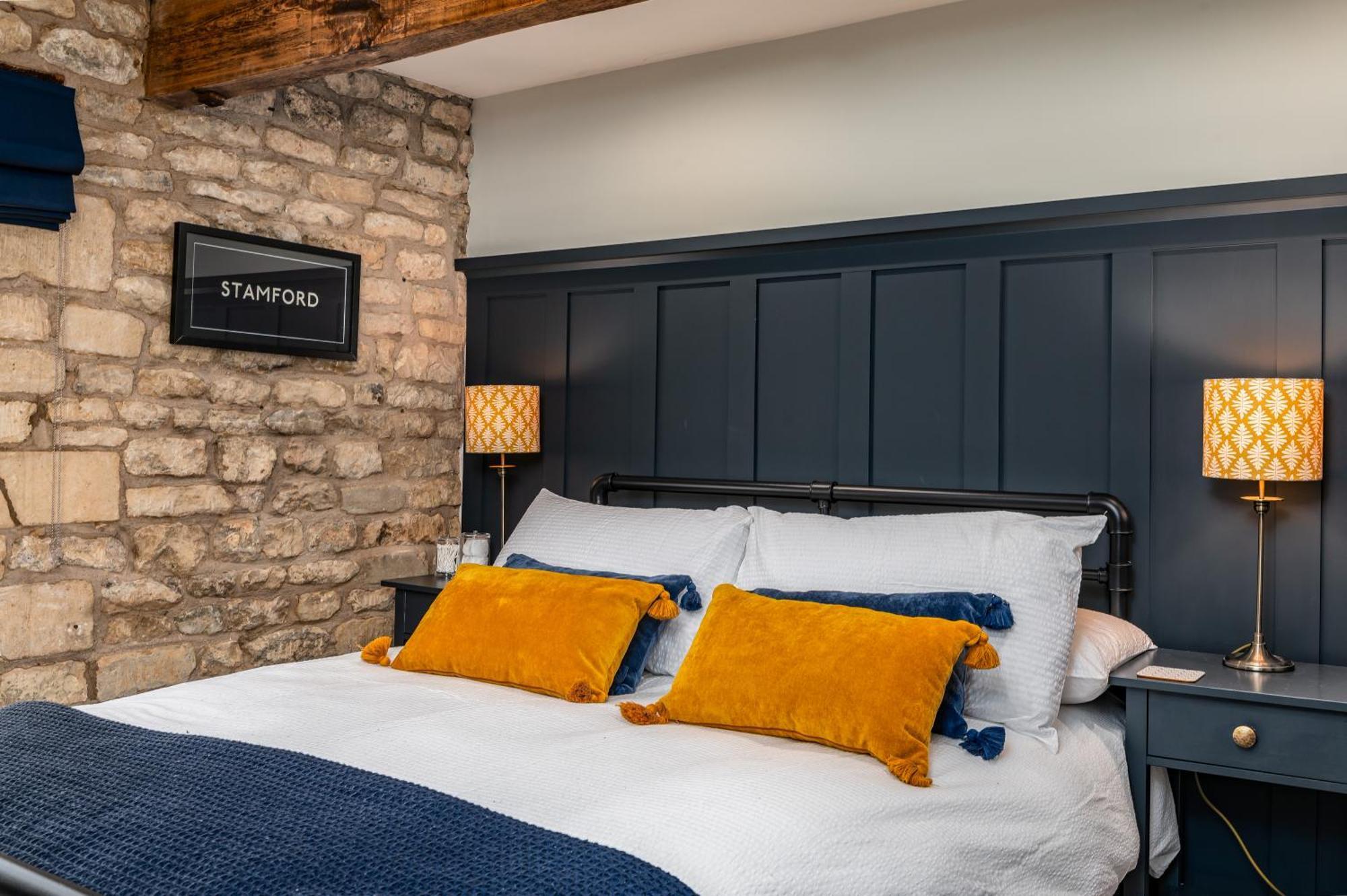 Luxury Town Centre Loft Apartment In Converted Granary Stamford Buitenkant foto
